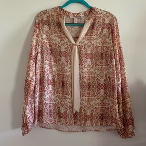 Forever 21 printed dressy blouse😊